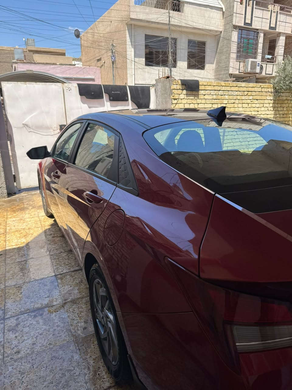 السلام عليكم بيع فقط بدون مراوس
النترا ٢٠٢٤ مكينه ٢٠٠٠ دوش مواصفات عاديه 
تحكم ستيرن
 مانع انزلاق 
قياده ذاتيه
كار بلاي
شاحن لاسلكي
رادارات جانبيه واماميه وخلفيه
حادثها موضح بالصور وبيها طخه هنا بالعراق موضحه ايضاً بالصور مصلحه وغير مصبوغه 
وبيها طخه بالصندوق جدا بسيطه 
ماشيه ٤٠ الف وقابل للزياده 
العنوان : بغداد - بسمايا
السعر ١٥٥ $ وبيها مجال بسيط 
للاستفسار اكثر رقم الهاتف ***********  يوجد واتساب
