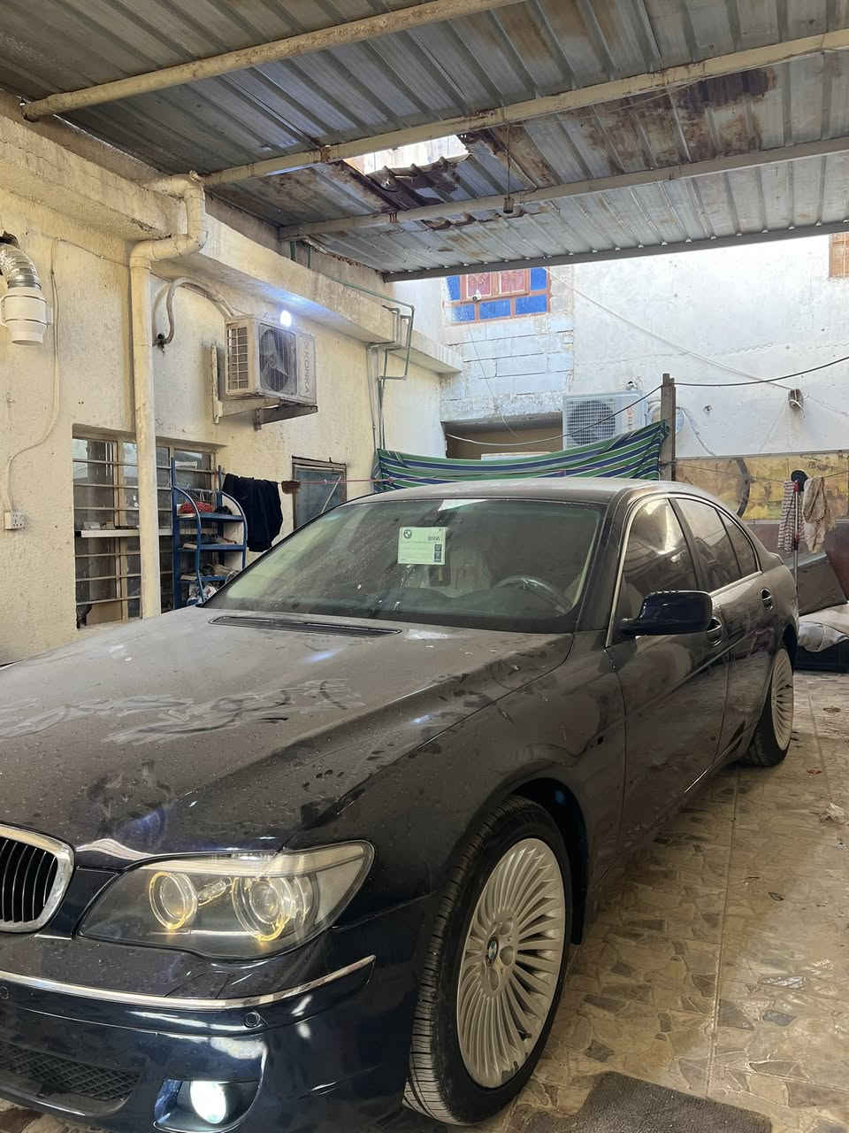 سلام عليكم
سياره بي ام دخول جديد مزاد للبيع 
حجم 745 مكينه كير بلكارتون 8 سلندر 
موديل 2001 اصل رقم بصرة دولي 
تسجيل جديد بسمي شرط تحويل 
سياره جديده كلش وجاهزه من كلشي 
كفاله من ضربه وكص ونقل جثه وصوليات 
سياره مصبوغه عام جماليه اثر جراد فقط 
المكان البصرة ابو الخصيب السعر 115 وبيه مجال لاستفسار ***********
