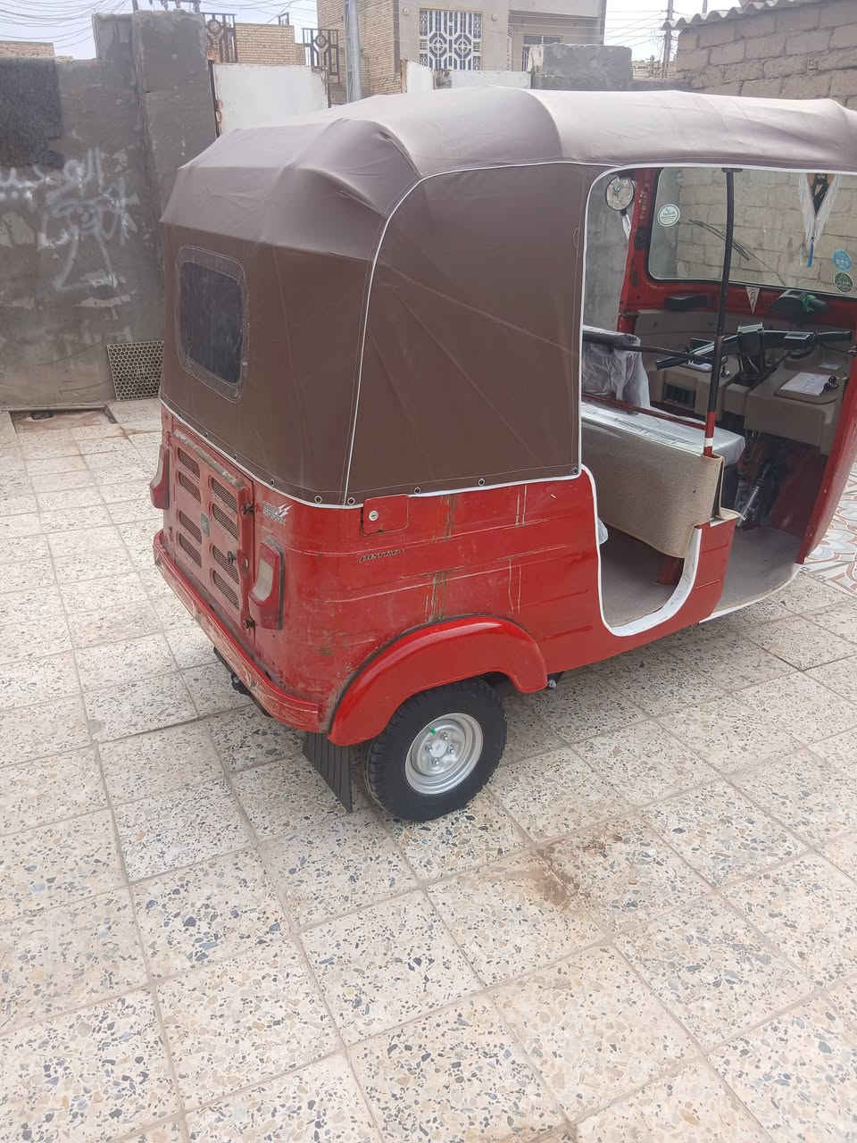 تكتك موديل 18سنويه تكتك الكشره كفاله المكينه  ناعمه لاتنقيص ولاتبخير مكاني عماره حي ه  سعره. 5250. وبيه مجال الشراي.  ***********.      ***********.
