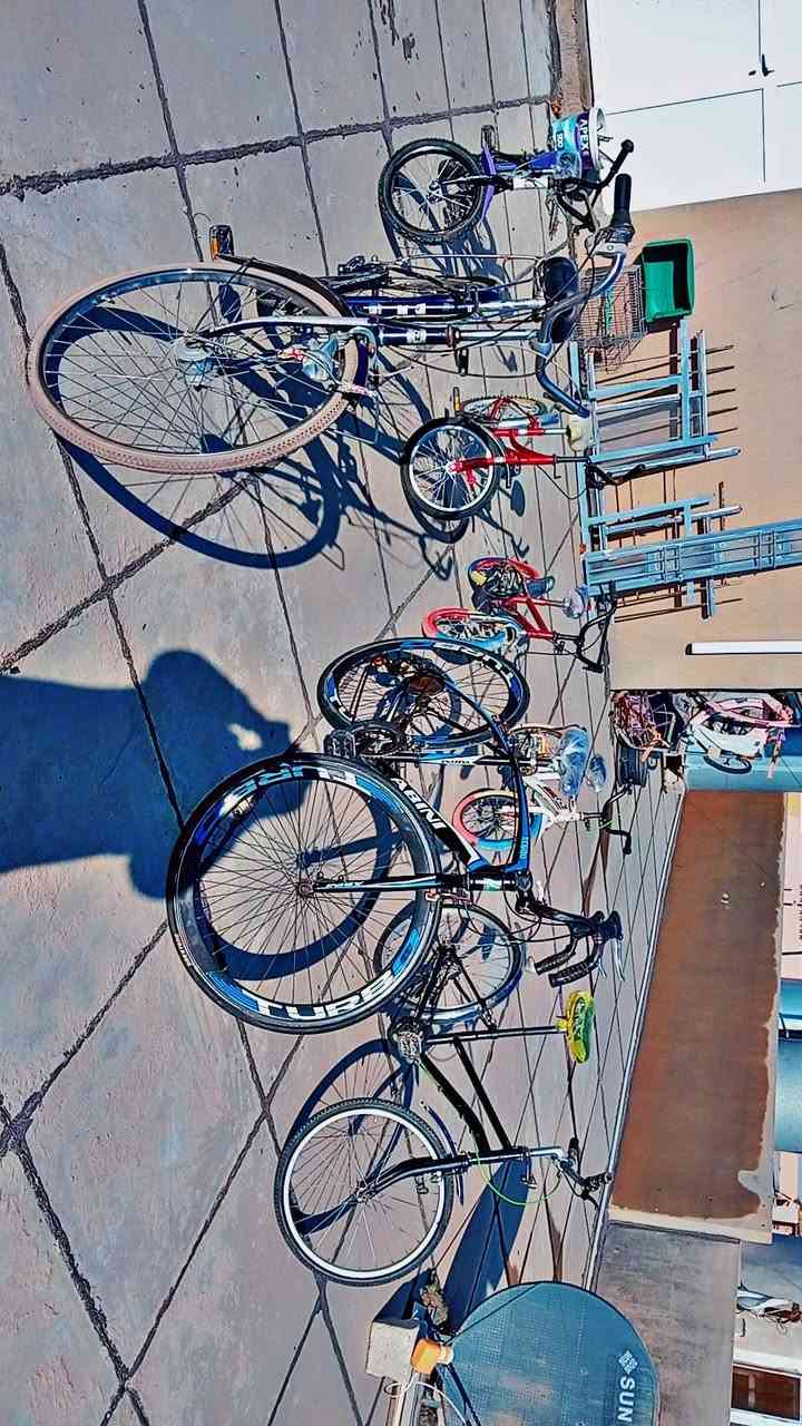 بايسكلات للبيع كلهن كامل وجاهز ما بيهن اي نواقص والاسعار مناسبه جدا وكل واحد وسعره مكاني كركوك روناكي سايدن ***********
