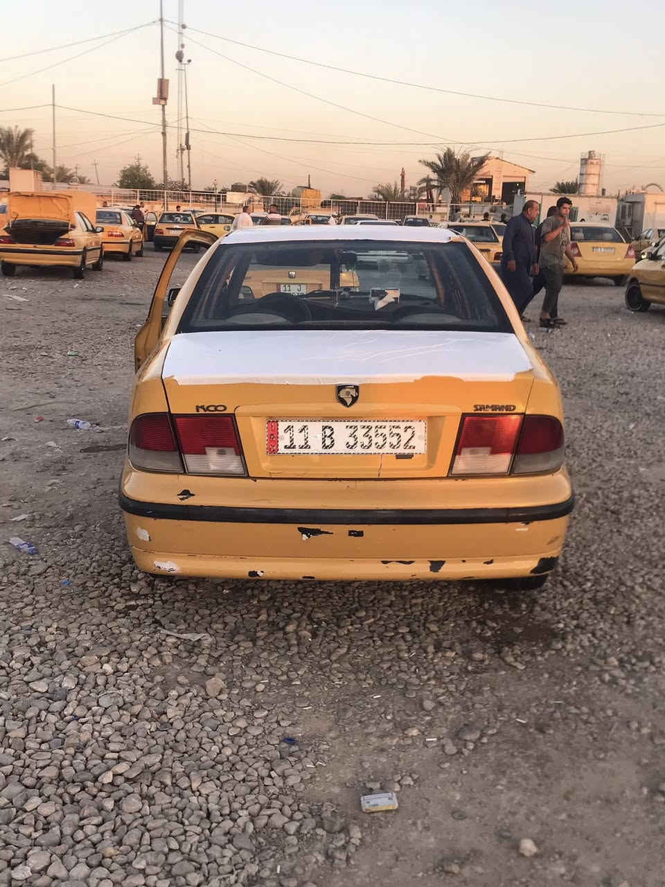 السلام عليكم سياره سمند مديل ١١ كهربائيات شغاله لايت زنون هيئه وغرامات مصفر تخم تاير جديد غرفته نضيفه تبريد بس كمبريسر يرادله السعر ٣٠ وبيه مجال حكً الجيه ***********
