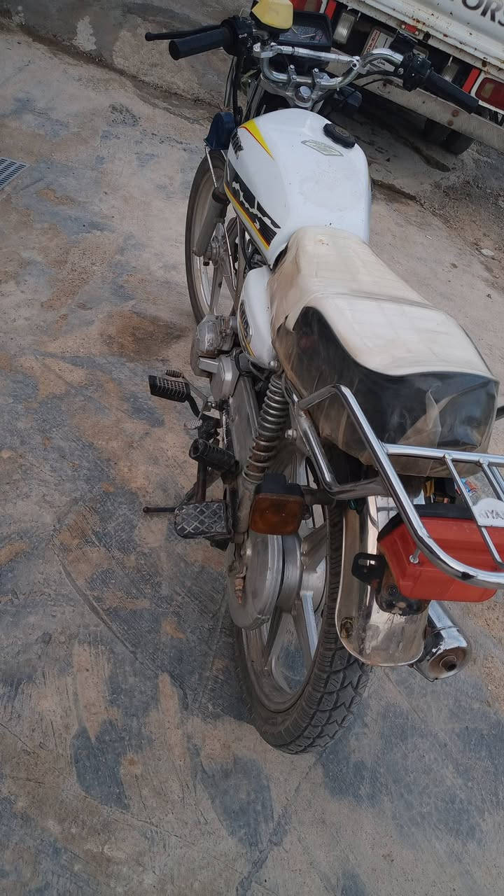 السلام عليكم درجة للبيع السعر 300 وراق كامله المكان ديالى الخاص رقم ***********
