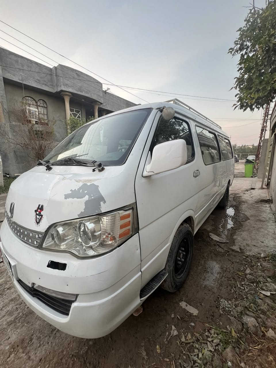 جنبي   H1.   2014 حره
رقم بغداد
محرك تيوتة كروسيدة 4y
تخم تاير  شاشة سيباية 
صبغ جنطة وهلالات تعمير حادث جنطة دعجة بسيط بدون دواخل 
مكان السيارة ابو غريب
سيارة كبل للشغل  خير من الله 
مكلف بالنشر 
***********
السعر ٧٩  ماكو بهيج سعر بالعافية على الياخذهة
