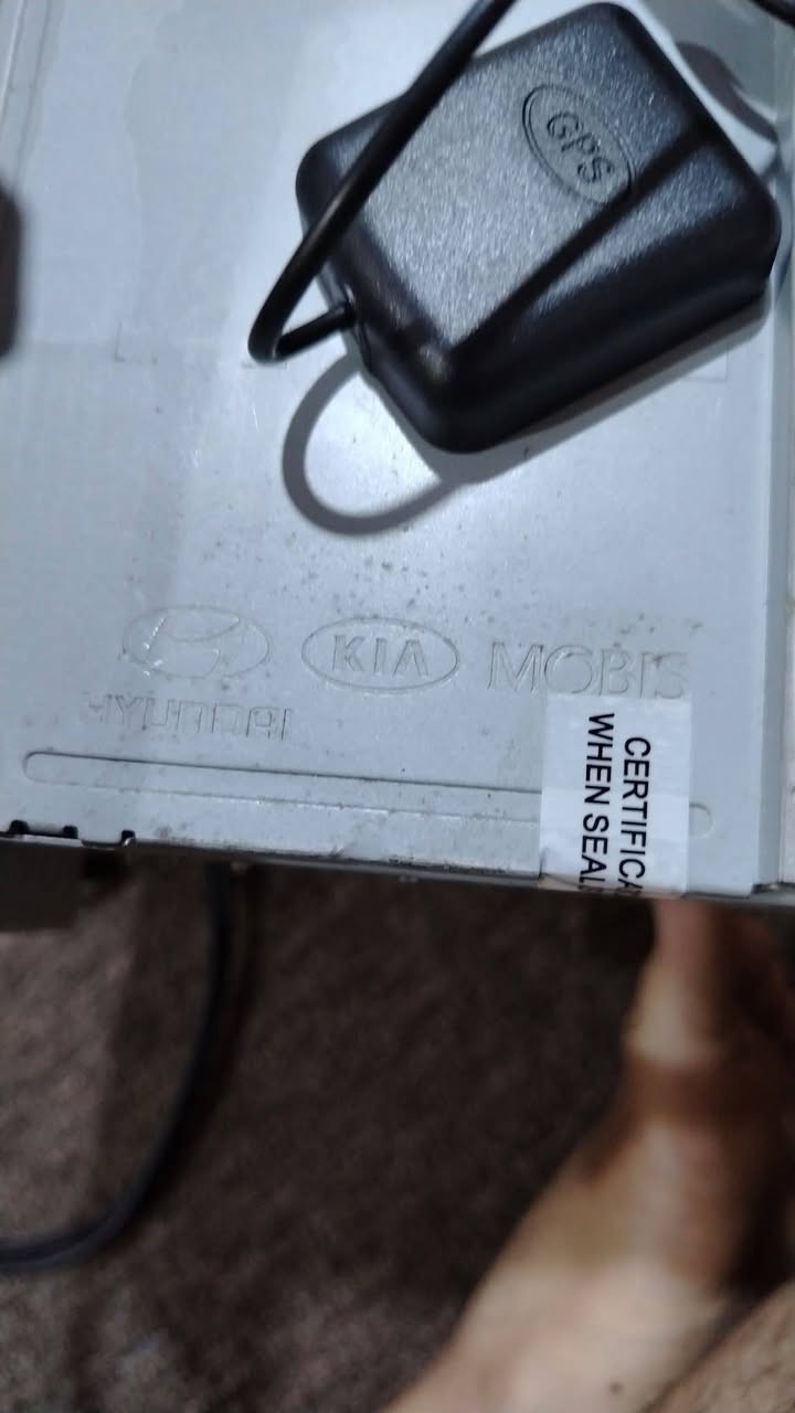 🌹السلام عليكم شاشة كيا اوبتيما أصلية وكالة بوبز من موديل 11الى 14 جديدة السعر 150وبيها مجال مكاني البصرة الزبير ***********
