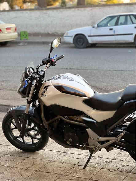 Nc700s model 2014 
52000km 
***********
*********** السليمانية
