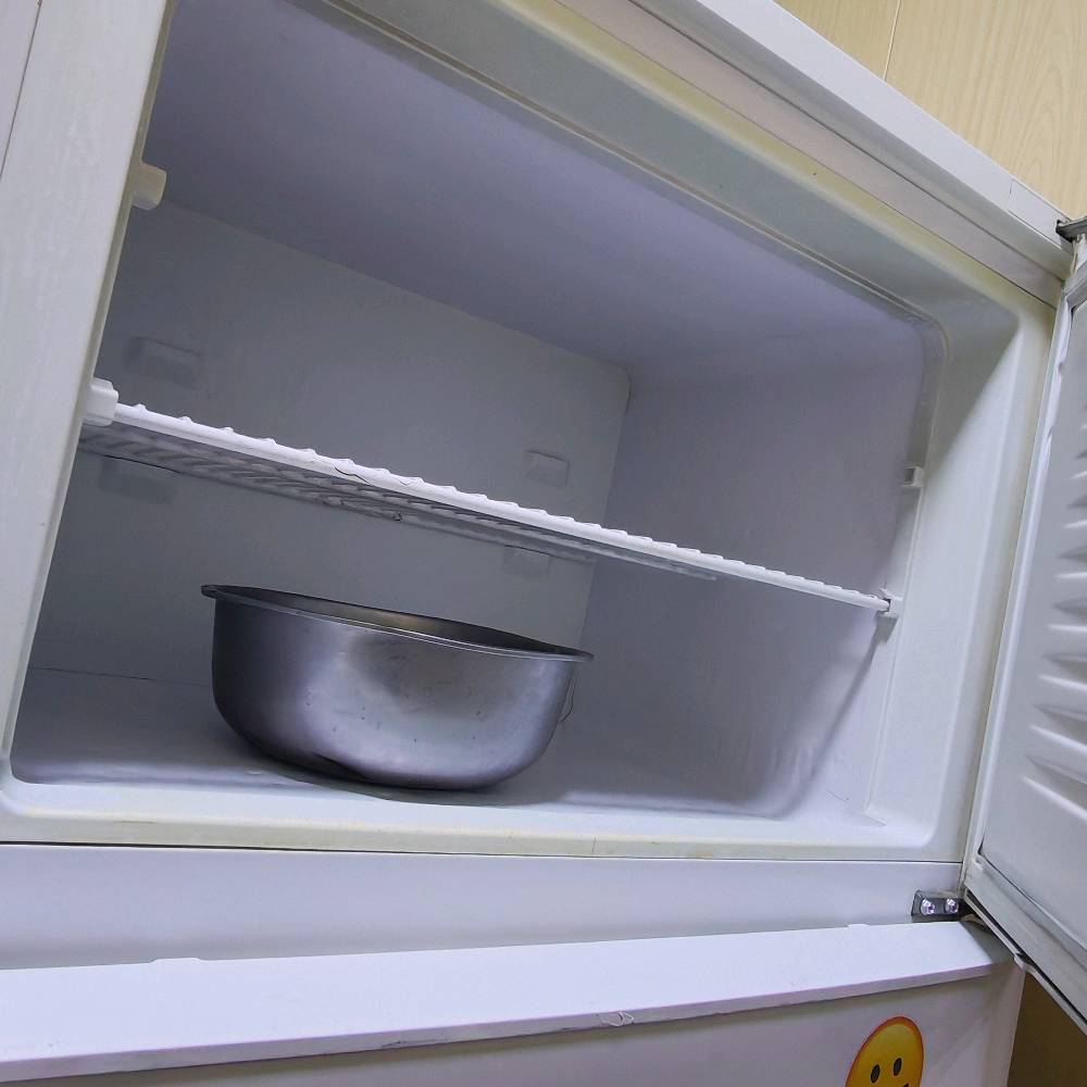 ثلاجه بيكو حجم كبير 26قدم كلش نضيفه شغاله ع فحص تجميدهه يخبل مداخله تصليح275بيهه مجال