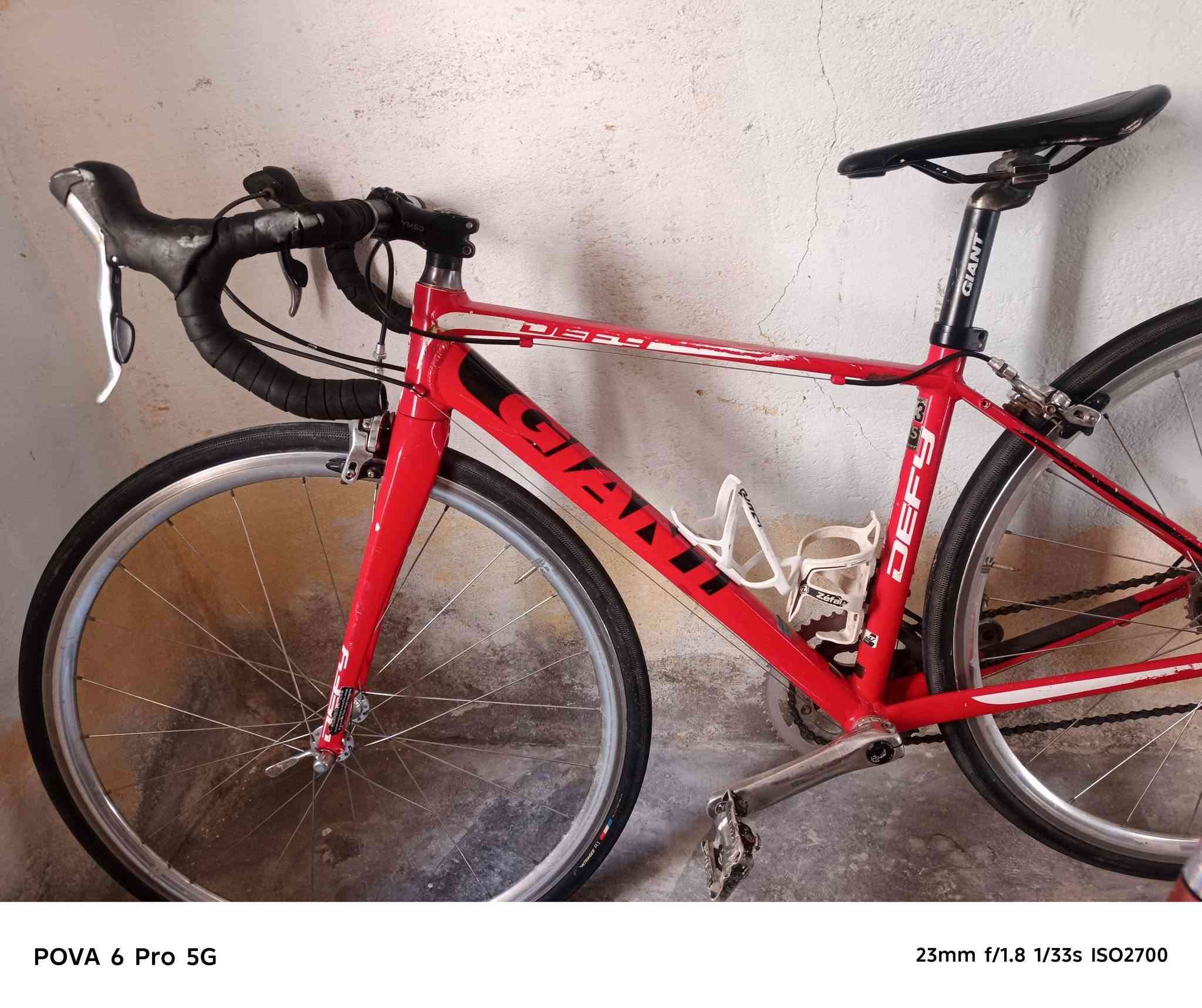 السلام عليكم
بايسكل giant defy

سستم شيمانو تياكرا 

9*2 

بريكات تياكرا 

تايرات ralson 

بايسكل مختم كله جاينت 

بس بي شخوط بالجسد 

نظافة تقريبا 70٪ 

مكاني البصرة الزبير 

السعر 260 بي مجال للشراي 

توصيل ما عندي


**إذا كنت صاحب هذا الإعلان وتريد حذفه لأي سبب، رجاءا أرسل رسالة إلى الدعم الفني**