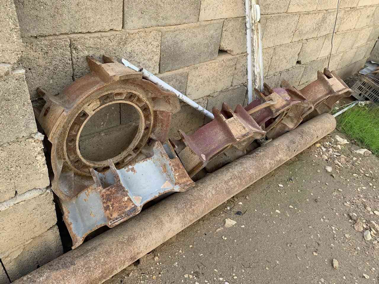 متاح براميغ امامي براميغ خلفي وقاعده باتريات وتانكي مكان الانبار حديثه ***********
