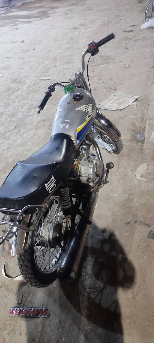 للبيع سعر 250قفل التواصل غماس
التواصل ***********
