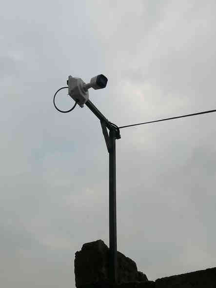 � تنصيب كاميرات مراقبة بأعلى جودة واحترافية 🎯
🔧 نُعلن عن تنفيذ أعمال تنصيب كاميرات مراقبة في مواقع متعددة في واسط وبخبرة عملية مضمونة!

💼 خدماتنا تشمل:
✅ دراسة الموقع واختيار أفضل نقاط التغطية
✅ تنصيب كاميرات HD بأنواعها
✅ ربط الكاميرات على كافة انواع الجهزة 
✅ ربط النظام على الهاتف والمراقبة عن بعد
✅ صيانة وتحديث الأنظمة القديمة
✅تجهيز المواد الازمه من الكامرات  
📍 شغلنا يشهد إلنا بمجمعات سكنية ومحلات ومنازل وشركات
🔒 نضمن لك الحماية، الوضوح، والمتابعة المستمرة
اليوسف لكاميرات المراقبة 
الموقع موصل حي الرسالة قرب التفك لايت
التواصل واتساب و اتصال 
***********
***********
🌟 خلي عينك على كل شي… واحنا نساعدك ترتاح
