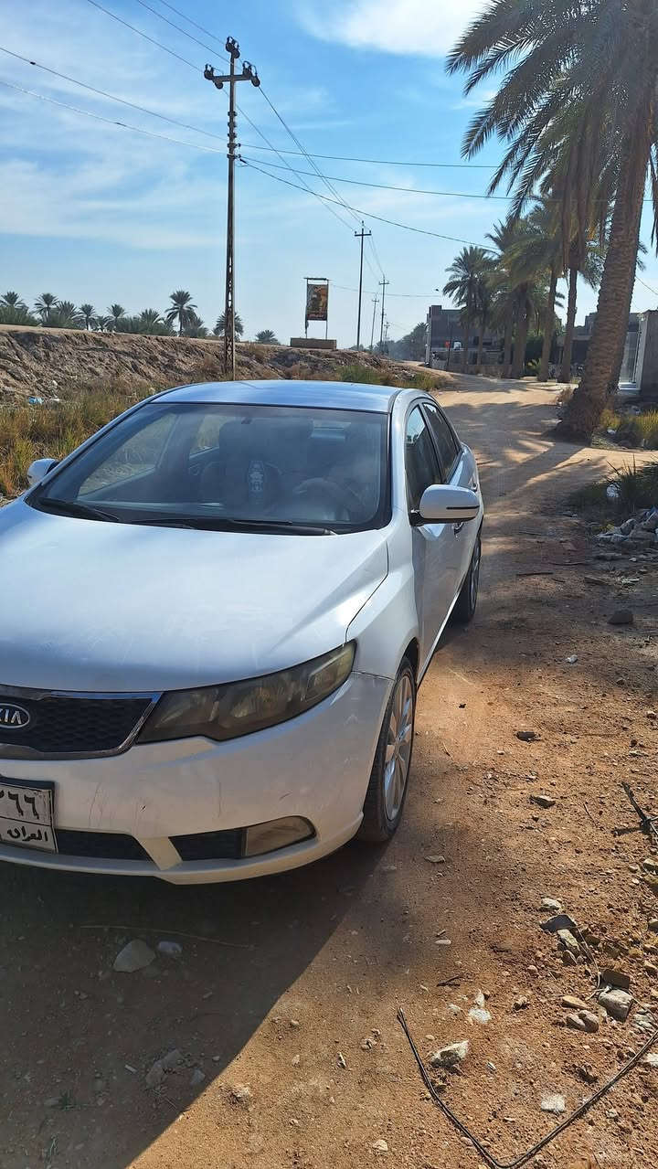 #السلام_عليكم اخوان كيه سيراتو ٢٠١٢ خليجي كليش موضح بلمقطع السياره حلوه وجديده رقمهه اربيل مكانهه بابل شارع ٨٠ الستفسار عل رقم مكلف بنشر السعر ٩٥ وبيهه مجال قليل ***********
