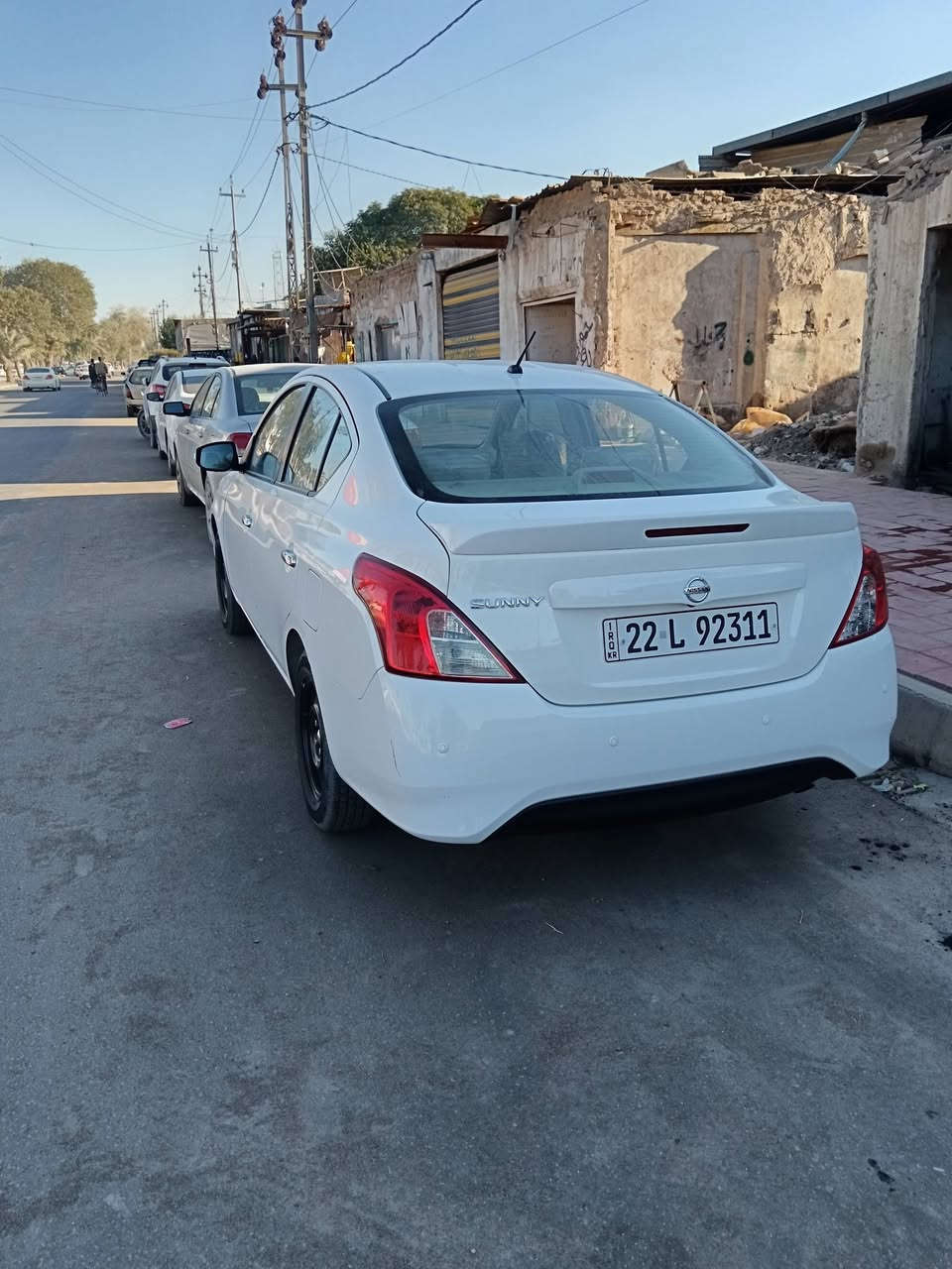السلام عليكم نيسان صني مديل 2025مصري  كفاله عامه ماشيه 40الف فول مواصفات شاشه كامره تبريد خلفي حساسات يدات نيكل بيه مكانين بارد بالعتبه السعر 123 وبيه مجال مكاني نجف كوفه ***********
