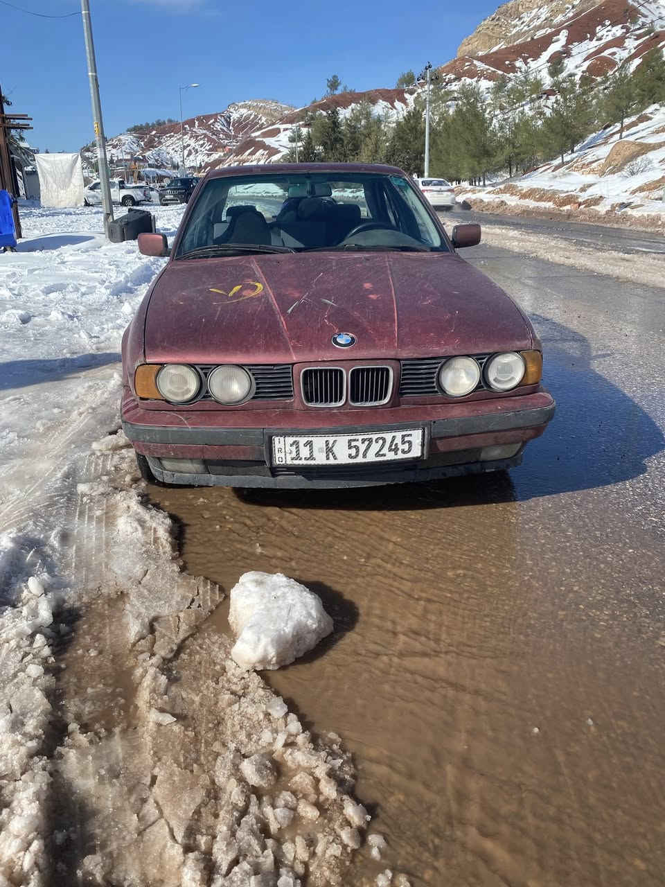 السلام عليكم بي إم 520 مديل١٩٩٣ مكينةوكير عادي مكينة مسكر عدل  السيارة باسمي الرقم الجديد عنوان بغداد الأمين شارع النواب السعر ٤٨ بيها مجال بسيط ***********
