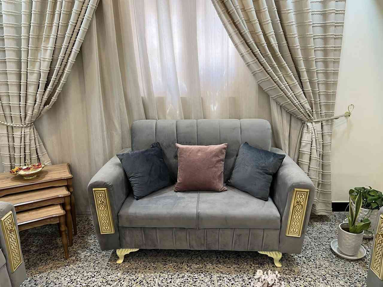 السلام عليكم
تخم 10 مقاعد ب750 وبي مجال بسيط 
نظيف استعمال قليل ( موجود عيب بسيط بالمقعد ابو النفرين باليدة بس ما مبين نهائيا ) 
*مكاني بغداد البلديات


**إذا كنت صاحب هذا الإعلان وتريد حذفه لأي سبب، رجاءا أرسل رسالة إلى الدعم الفني**
