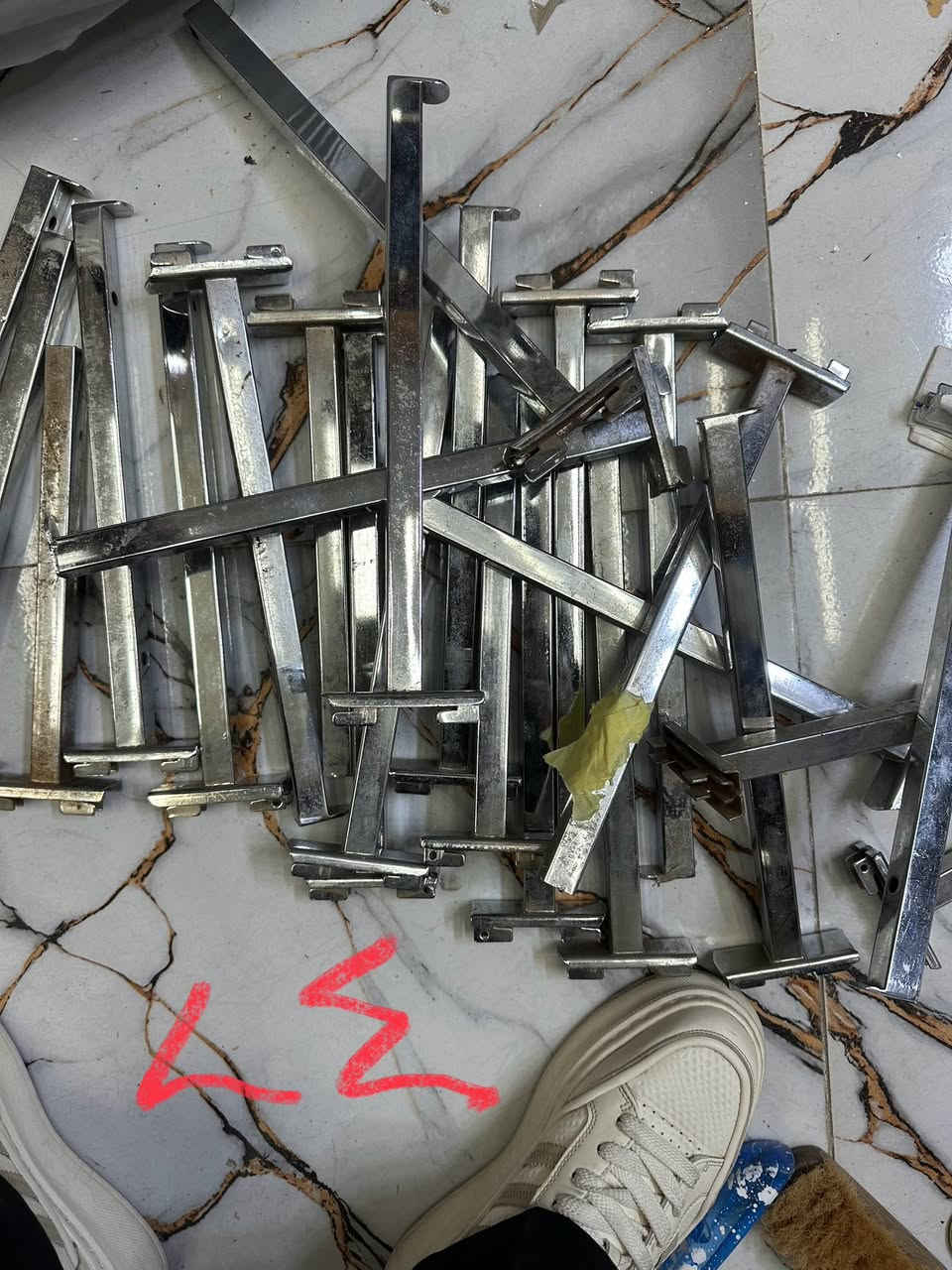 للبيع ديكور كامل بسعر مناسب الاستفسار  واتساب
‭0772 372 1699‬
