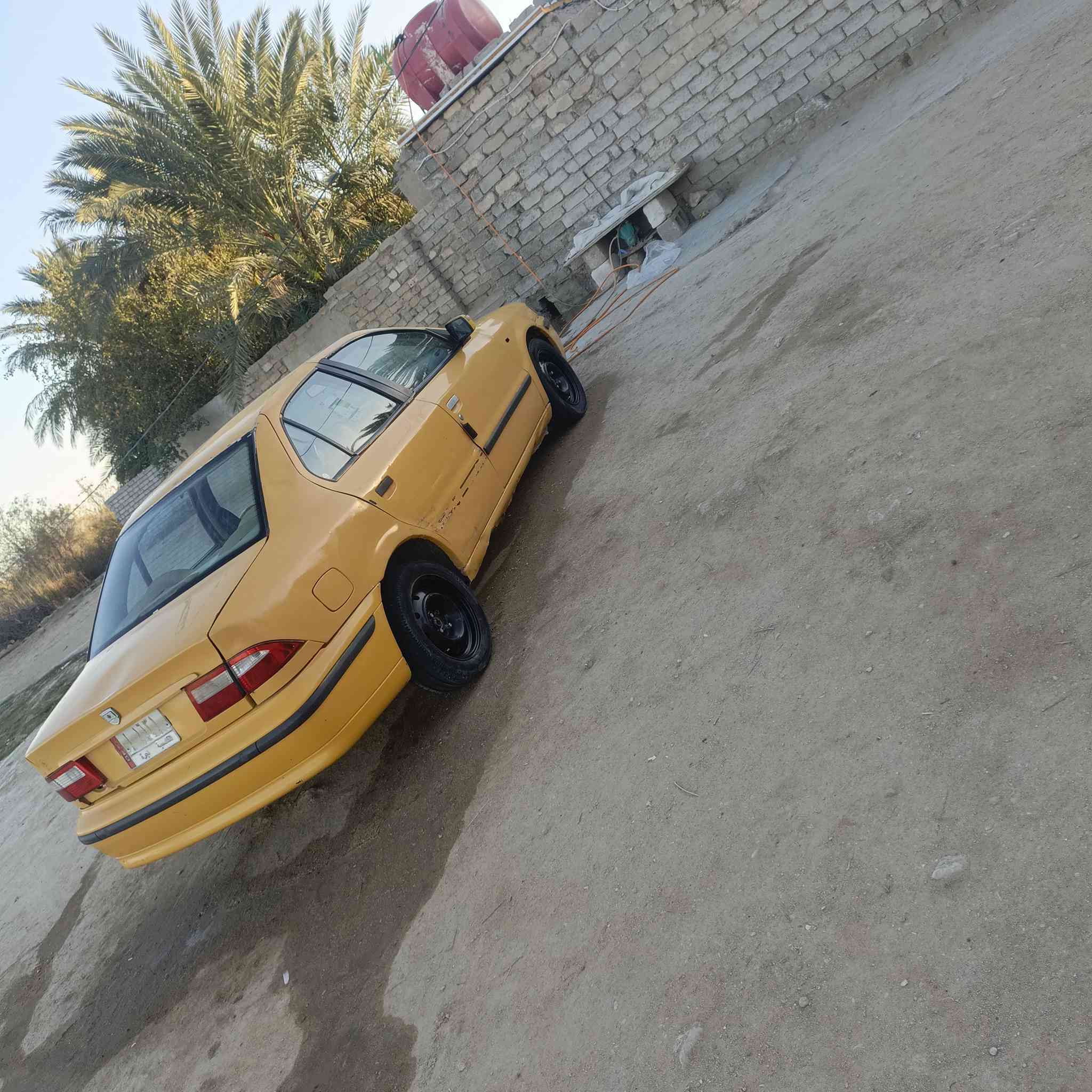 سلام عليكم
سمند موديل 11 رقم قادسيه 
مداور شوكت متريد صاحبها بل ديوانيه 
تخم تاير جديد 
كهربائية 
دوشمه 
محرك جديد لا تبخير ولا تنقيص 
سياره حلوه 
مكان الديوانية الشنافيه 

‏‪***********‬‏ رقم الهاتف 
بيها بس نقص عينه وصينيه بس 
سعر 25 بيها مجال
