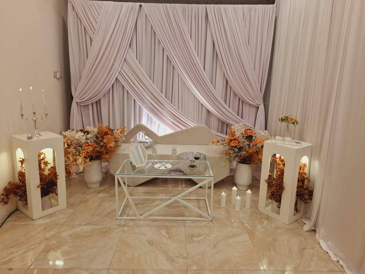 كوني ممميزه مع ياسمينا
 كوشات عقد قرآن او حنه 💍
 خيمه مشية زلم مع كل تفاصيلها م تأجير كراسي وطبلات 
وثيقه بصمه او توقيع بتصاميم راقيه ✨️✨️
توزيعات حسب الطلب 🎀🎀
كملوا الصور والفيديوهات للاخير 🌹
تتوفر خدمة توصيل داخل بسمايه وكل مناطق بغداد 🚕
العنوان بسمايه الشارع العام مجاور لمجمع حيدر الكهربائي 
☎️ *********** للتواصل https://www.facebook.com/share/1DxtBk9Mef/
