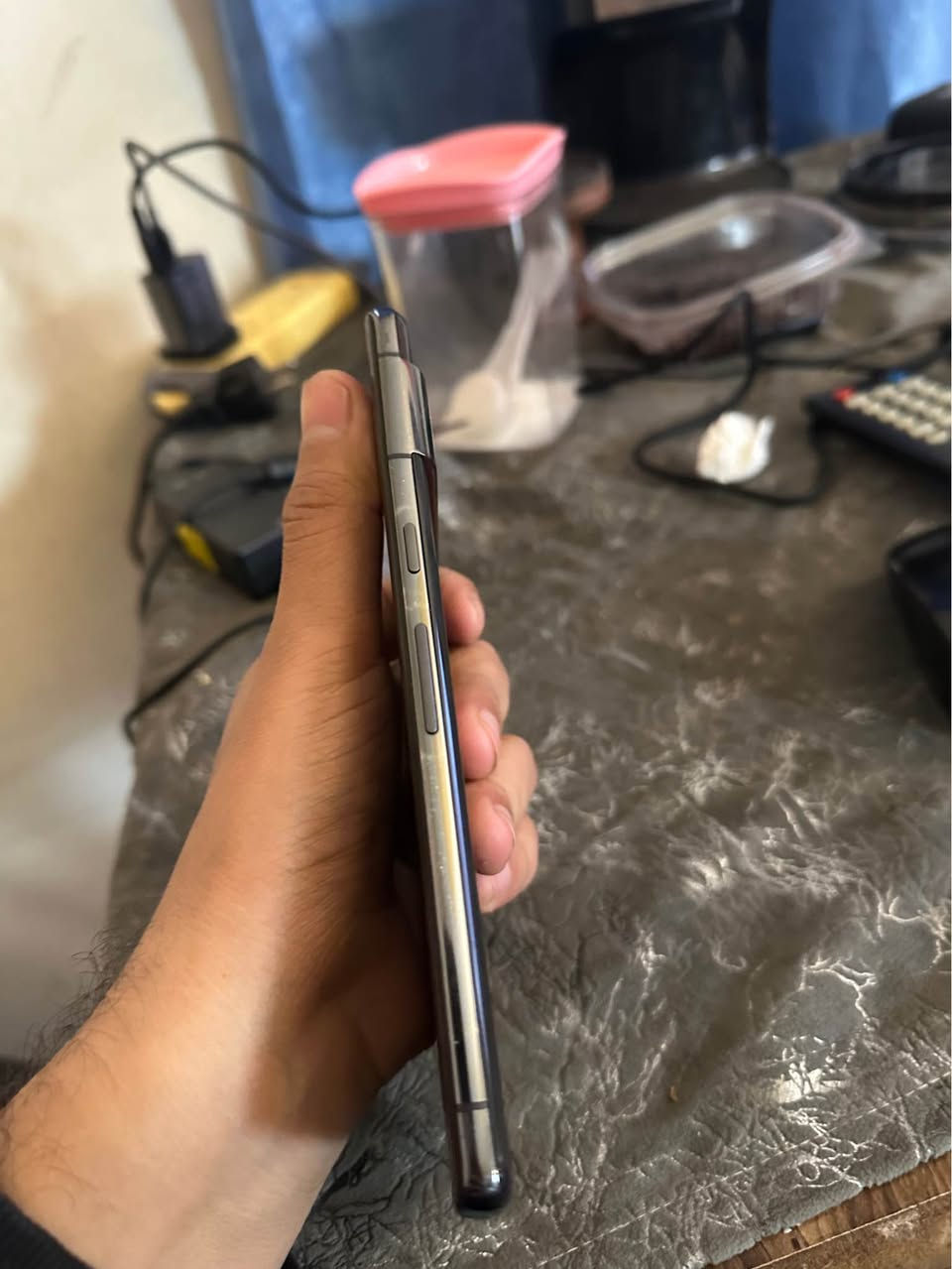 Google Pixel 7 Pro /كوكل بكسل 7 برو- 256GB - نسخة الشرق الأوسط - دوت في طرف الشاشة
مكفول من كلشي 
- للبيع او المرواس
بغداد ***********
280سعر بغداد, العراق
