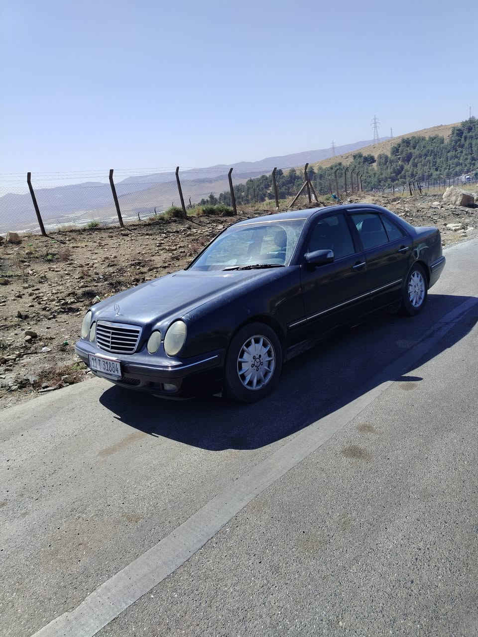 سلام عليكم مارسدس ام عيون موديل 96 مكينة V6 غرف جلد برده خلفيه رقم بغداد بسمي سنوية جديده السعر 90 وبيه مجال محدثة 2000 رقم الجوال *********** مكان السياره النجف
