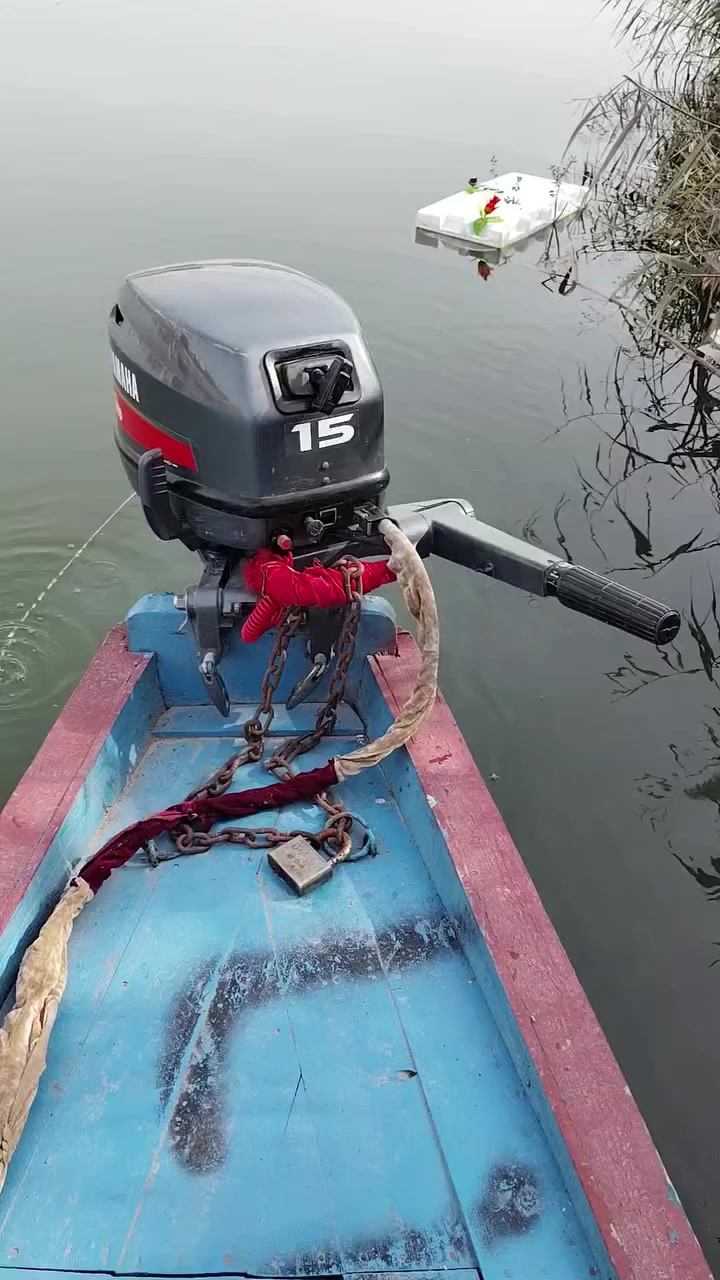 مكينه ياماها 15للبيع مكفوله مامفتوح لا كير ولا محرك اخت الجديده وبلم 13ذراع صار لي شهر من مسويه العنوان حله للاستفسار ***********بي واتساب
