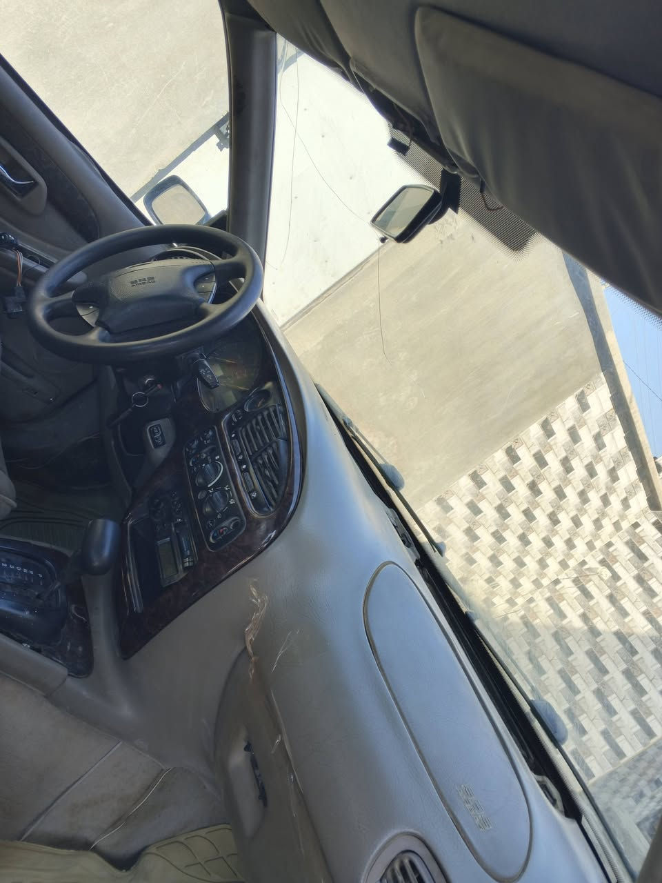 سياره فورد ألماني موديل 1995شرط تحويل ورقم انكليزي وتاخذ سنويه باسمك
السياره محوره محرك 4دايو ومحركا البلادي موجود نضيفه وبلادي السياره مكاني القائم الانبار   *********** واتساب السياره قفلها 31
