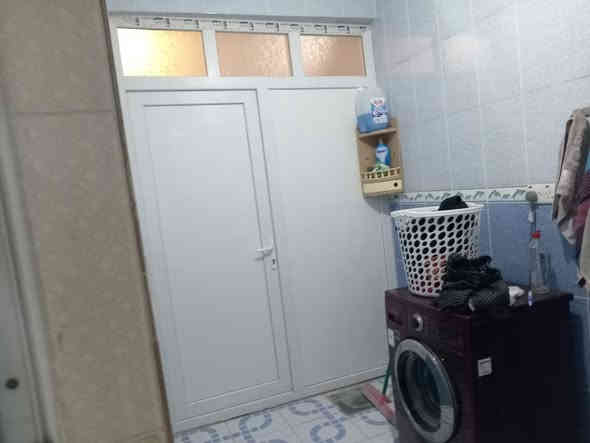 #دار للبيع#--مساحة  220م ركن _نوع عقار رقم
#موقع -- شورجة قرب سوك 
#فرع عريظ 
#فول سيراميك 
#موقع مميز جدا
----------------
#محتويات
غرفتين  نوم- مطبخ-استقبال-صحيات 
............................. 
سعر 62 مليون مجال 
----------------------
للاستفسار اتصال عالرقم
***********
***********
عنوان مكتب سايدين قادسية وبنجاعلي مقابل صيدلية شيخاني♦ مكتب عقارات اسيا
