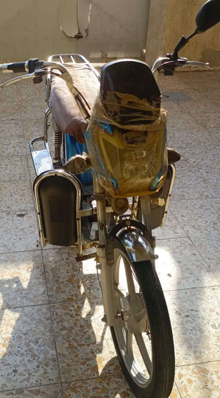 السلام عليكم اشونكم عيني ماطو. شغال بيه نقص بطاريات للبيع السعر 180وبيه مجال للطيبين المكان فلوجه


**إذا كنت صاحب هذا الإعلان وتريد حذفه لأي سبب، رجاءا أرسل رسالة إلى الدعم الفني**