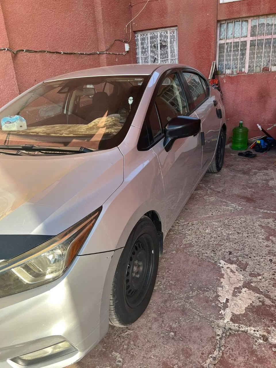 سلام عليكم سياره نيسان فيرسا موديل 2021🤍سياره معوقين بعد  5 اشهر تصير حره وارد امريكي سعر خاص ارقم ***********وساب و مزنجار فقد 🤍🤍
