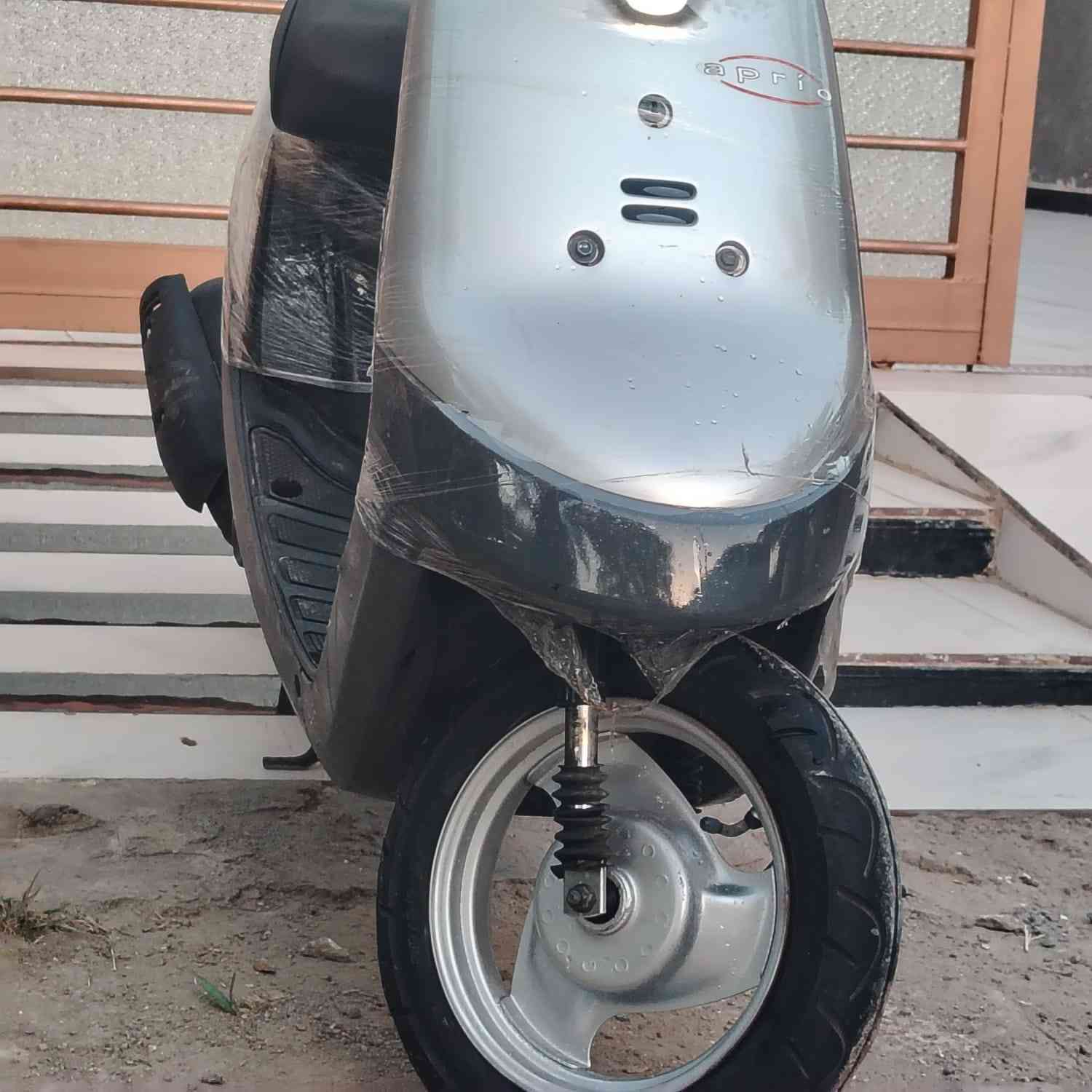 سلام عليكم.دراجه بتره خطين شرط المحرك كفاله صالها 4 ايام طالعه حاويه السعر 850 وبيها مجال قليل ناصريه مركز حي الشهداء ***********
