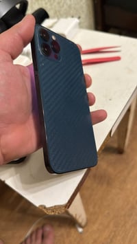 12 bro Max￼  الذاكره 256 بطاريه 75 ضرره الكلاسه فقط  السعر ٤٥٠ وبي مجا...