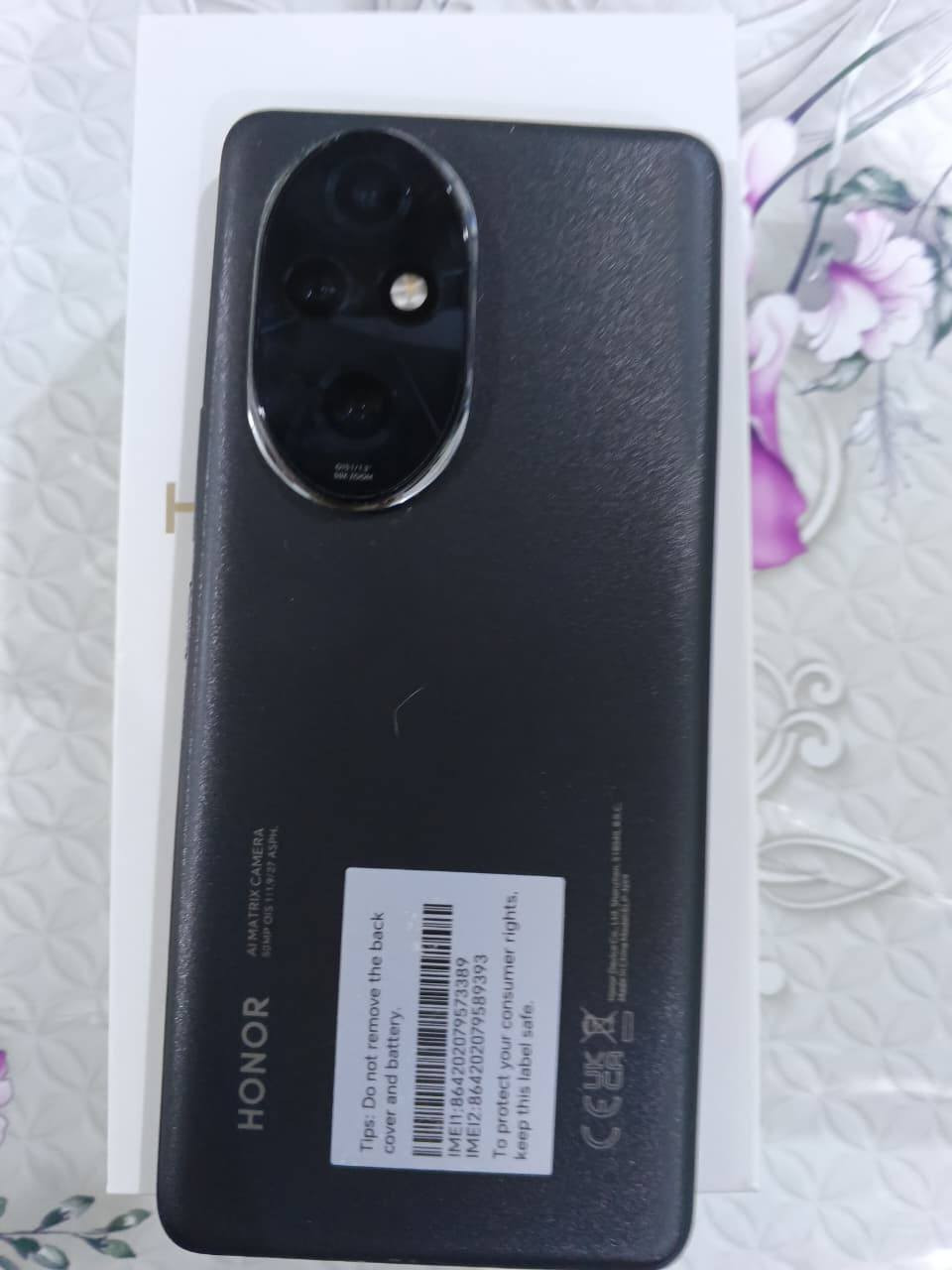 السلام عليكم هونر 200pro ذاكرة 512 كيكا معالج فلاكشب كيلر جهاز جديد نظافة ١٠٠ بالميه كامل ملحقات سعر ٤٧٥ الف وبيه مجال تواصل ***********
