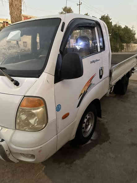 سلام عليكم سيارة للبيع كيا بنكو موديل 2007رقم بغداد تخم تاير جديد مكفوله من ناحيه شاصي ومكينه سيارة كلش نضيفه سعر 93 وبيه مجال 
📍عنوان بغداد طالبيه 
رقم الهاتف ***********
