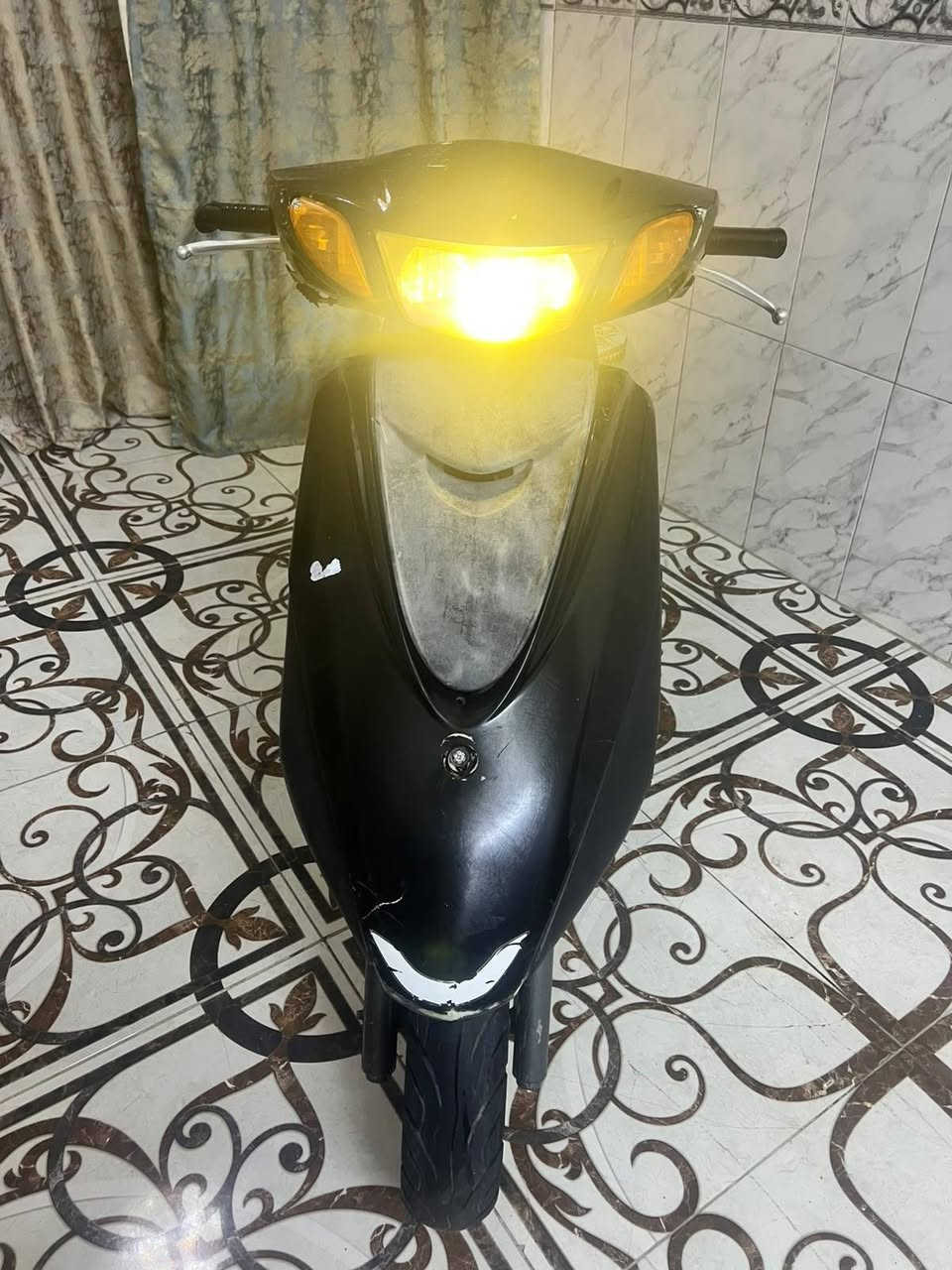 بريز كابريتر لايت فوك حديث سرعه 140 درجه جديد لوك  اي نقص مابيها درجه مكان بغداد المشتل سعر 650 رقم ***********
