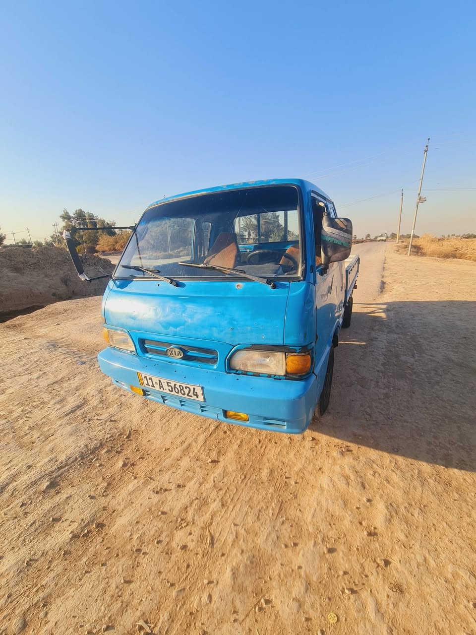 السلام عليكم للبيع كيا حمل موديل 96رقم بغداد دولي بأسمي سعره 58وبيهه مجال قليل مكانهه واسط الصويره ***********
