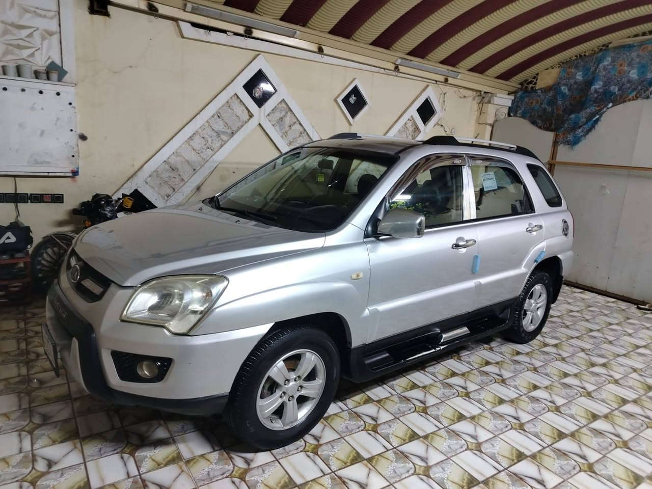 السلام عليكم
سبورتج للبيع موديل 2009

مكينه 2000دوش خليجي 

السياره مكفولة كفاله من الصبغ والتبديل فقط شخطت بصيطات  بارد بسيط جدا 

سياره جاهزه من كير مكينه حداديه تخم تاير 

حداديه كهرباءيات تبريد 

السياره رقم بغداد مشروع وطني 

مواصفات السياره  أنظمة قيادة تحكم كامري خلفيه حساسات 

سياره محرك وكير وصدر أمامي خلفي مكفولت كفاله 

شاشه اندرويد اي بي اس 

السياره جديدة بمعنا الكلمه 

مكان السياره ديالى بعقوبه 

تحويل مباشر 

سياره جديدة لوك وانضف من صور واحله من صور عل كل عيب آمنت الله سيارة مال جناي جديدة لوك 

السعر ١٢٠ وبي مجال 

رقم الهاتف ***********
