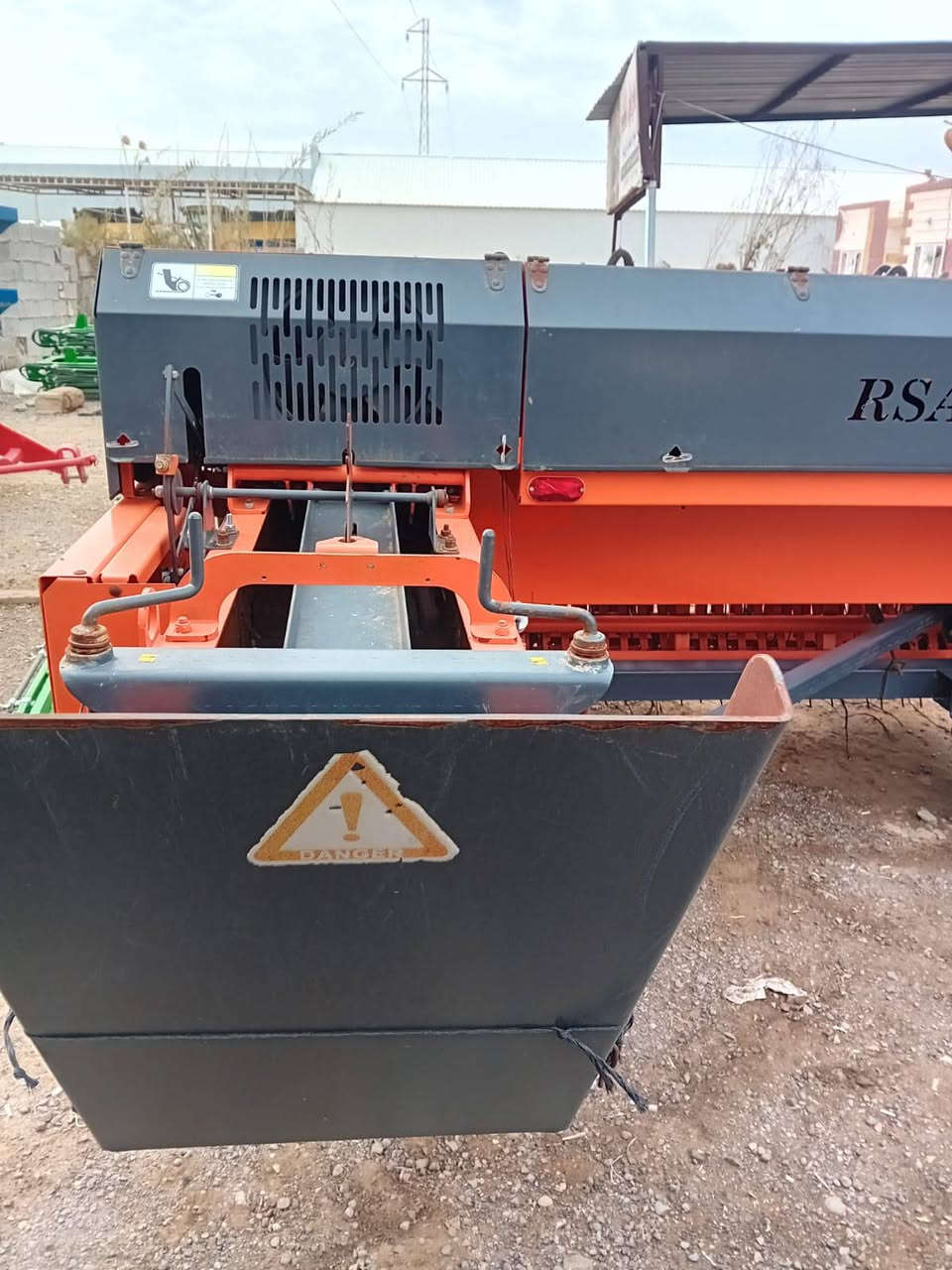 سلام عليكم
للبيع كابسه ايراني زنجيل موديل 2024 مكفوله كفاله عامه الاستفسار على رقم 
***********
***********
