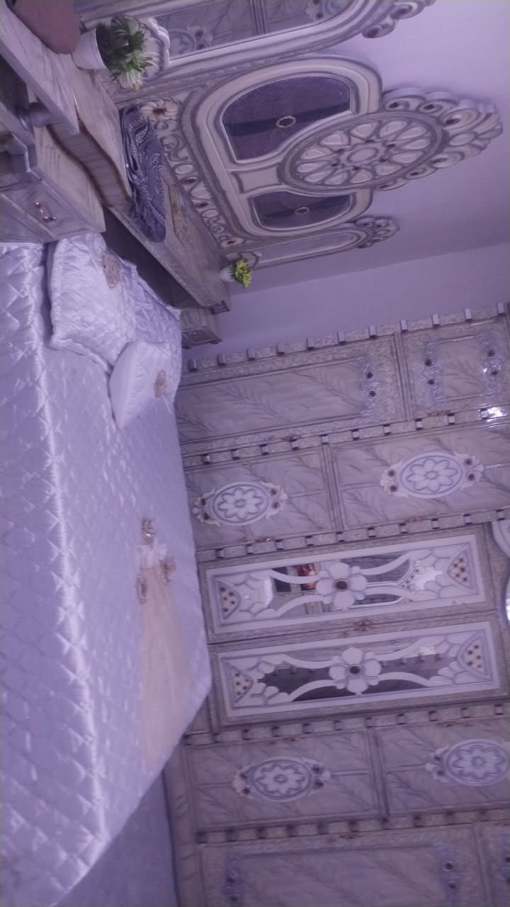 السلام عليكم عندي هاي الغرفة اريد ابيعها مستخدمة شيء قليل اريد ابيعها لان مكاني صغير


**إذا كنت صاحب هذا الإعلان وتريد حذفه لأي سبب، رجاءا أرسل رسالة إلى الدعم الفني**