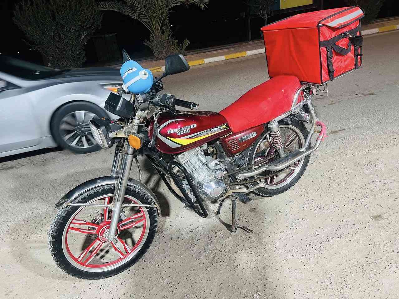 السلام عليكم لبيع ماطور PART.AKKADموديل 2020محركشرط تاير امامي جديد خلفي نص عمر الماطور 
للاستفسار اتصل هـ ***********مكان الدراجه العلم السعر 350اوبيمجال للشراي
