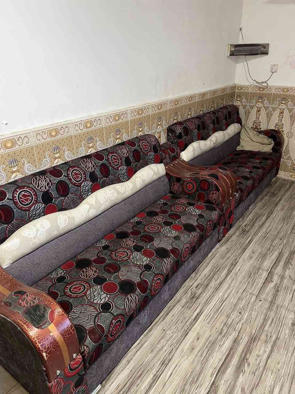 قنفات لعدد 5 تلاثه كبار وثنين كراسي مكان قرنه سعر 300 وبيهن مجال


**إذا كنت صاحب هذا الإعلان وتريد حذفه لأي سبب، رجاءا أرسل رسالة إلى الدعم الفني**