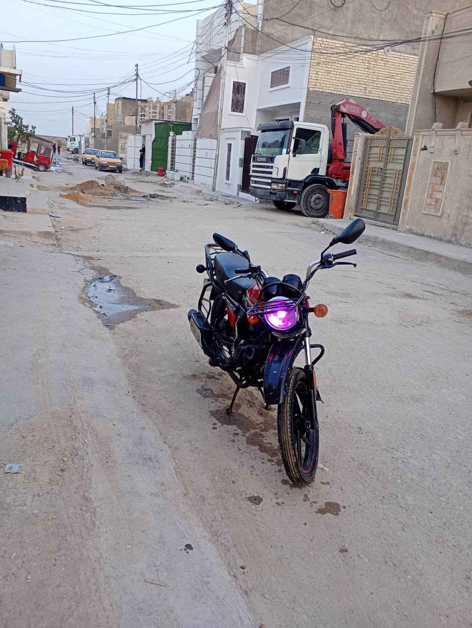 سلام عليكم دراجه دايوان مكفوله المكان بغداد العبيدي السعر مليون او بي مجال للطيبين ***********
