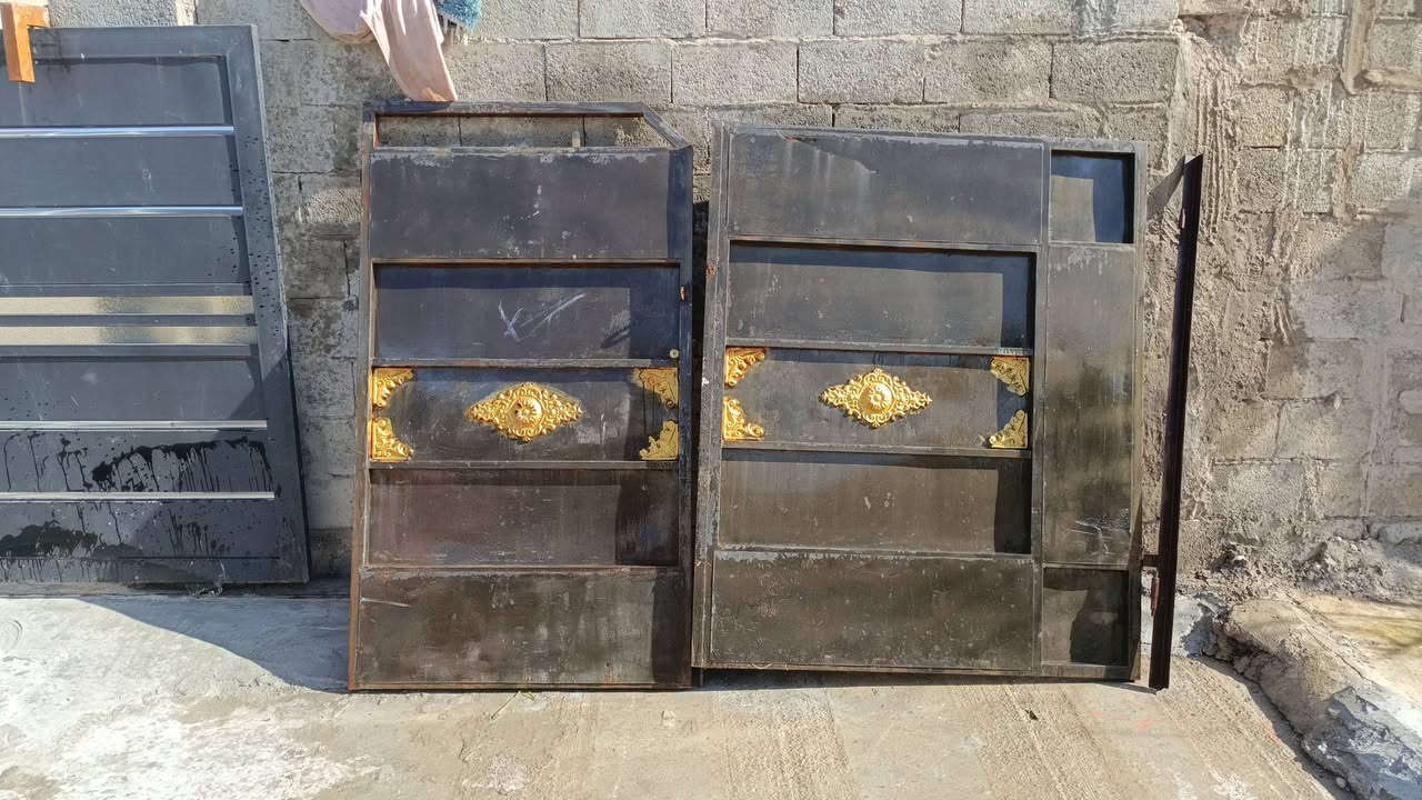 سلام عليكم عندي باب للبيع
السعر 75 بي مجال
رقم الهاتف‏‪***********‬‏
