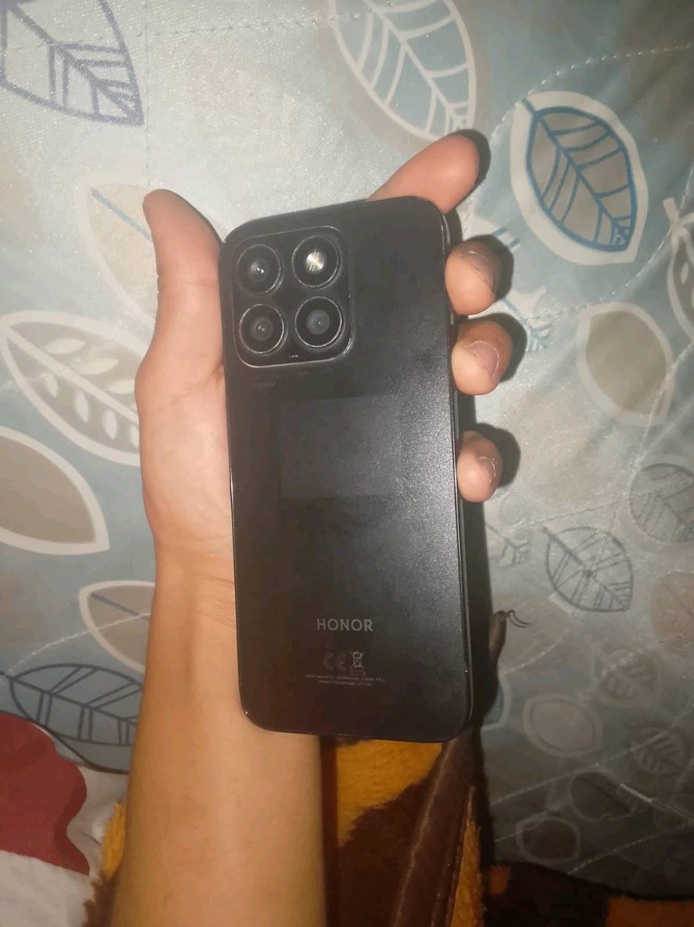 هونر x8b ذاكره 512 العشوائيه 8 الكامره 108 mkالسعر 380 ومراوس بموطور