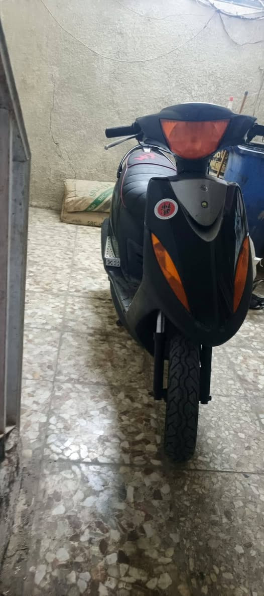 السلام عليكم
ماكس عدله كلشي شغال بيها الدراجه مفتوحه 
وجاي تتاخر عندي بتشغيل الصبح بس . 
رايدها ب 400 وبيها مجال مكاني الحبييبيه 
وهذه رقمي ***********
