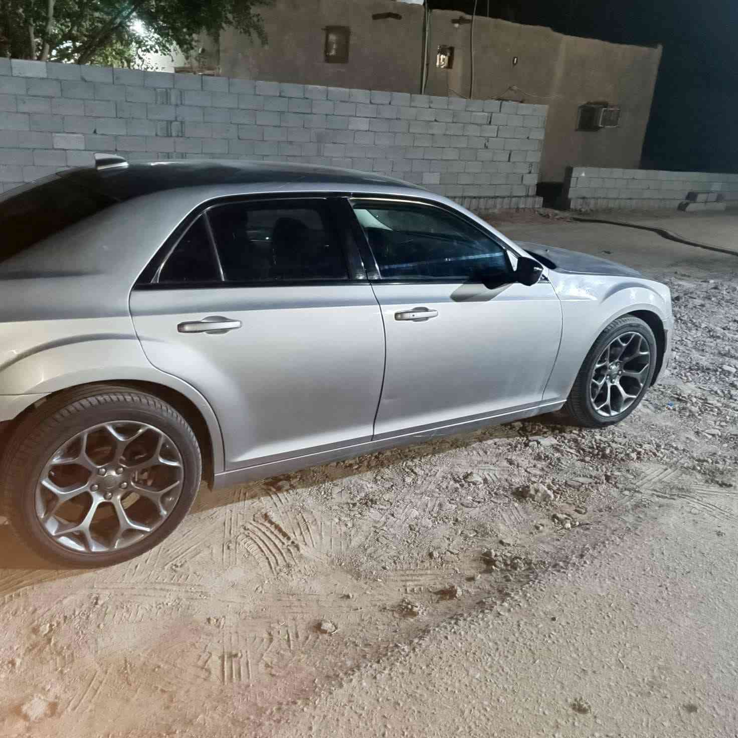 سلام عليكم مكلف بالنشر اوباما الون سلفري 2018اصل رقم انكليزي محرك 3600سياره جاهره رقم بصره حداده تبريد تدفئه السياره استخدام شخصي سياره جاهزه مال جناي تحيول مباشر بيه بعض الملاحضات الاستفسار يم حصاب السباره مع السعر تليفون صاحبها ***********
