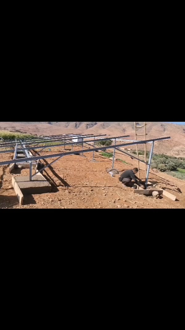 بفضل الله ثم تم تركيب مضخة غاطسة 15hp و 30 لوح شمسي من فئة 590وات jinko 
المخرج 90mm و محول الطاقة الشمسية من نوع veichi مسافة الدفع 400m والارتفاع 70m
12 ريشة مقياس 30 على ارتفاع 50m كمية التدفق تصل إلي 42m3/h #foryou #f #FIFA


**إذا كنت صاحب هذا الإعلان وتريد حذفه لأي سبب، رجاءا أرسل رسالة إلى الدعم الفني**