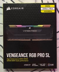 كورساير Vengeance RGB • ١٦ جيجا (2×8) • ٣٢٠٠ ميجاهرتز