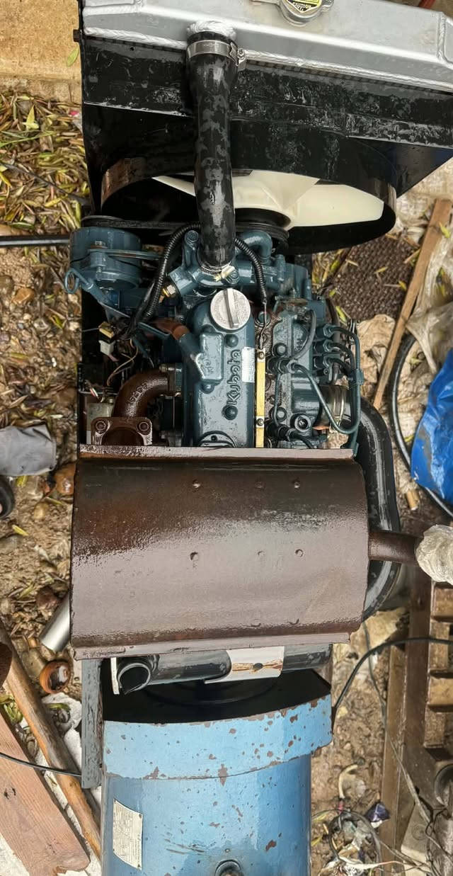 مولد كابوته حجم 1105 دوران 1500 سنكل فيز 10 كي في محرك جديد


**إذا كنت صاحب هذا الإعلان وتريد حذفه لأي سبب، رجاءا أرسل رسالة إلى الدعم الفني**