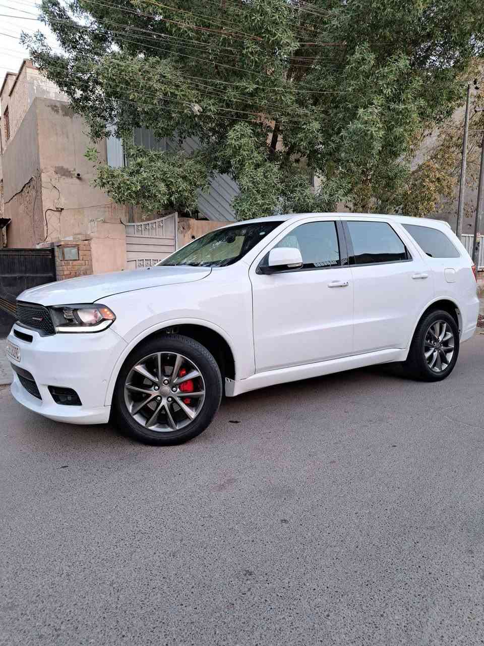 السلام عليكم دورنكو ابيض ٢٠١٧ جيتي جديده ماشيه ٦٠ ألف فول ماعدا الفتحه رقم سليمانيه صور الحادث موجوده وبيها ٣قطع صبغ توحيد لون سياره جاهزه كل نقص مابيها شرط التحويل رقم وهزه جديده السعر ٢٠٠ وبيها مجال بسيط رقم الهاتف للاستفسار *********** عنواني بغداد الدوره
