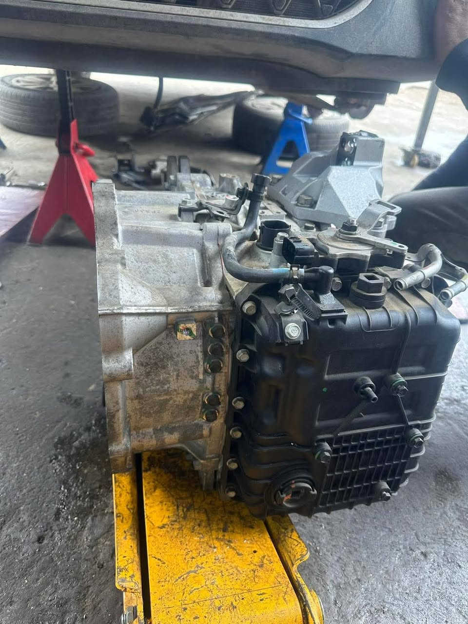 ،السلام عليكم تجفيت كير النترا مضلع السعر 300 الف كرسته وعمل كامل معا دهن ضمان شهر العنوان طالبيه مقابيل مطعم الصادق الاستفسار علئ هذا رقم ***********
