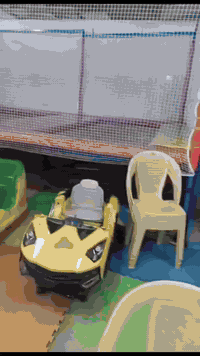 قاعەی کامل بۆ فرۆشتن بەیەکەوە   زیاتر لە ٣٥ یاری بچوک و گەورەی تێدایە ...